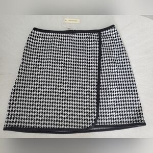 Black and White Houndstooth Pencil Skirt